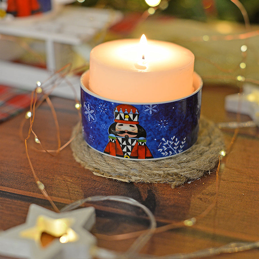 Portacandela rotondo in porcellana decorata NATALE Egan