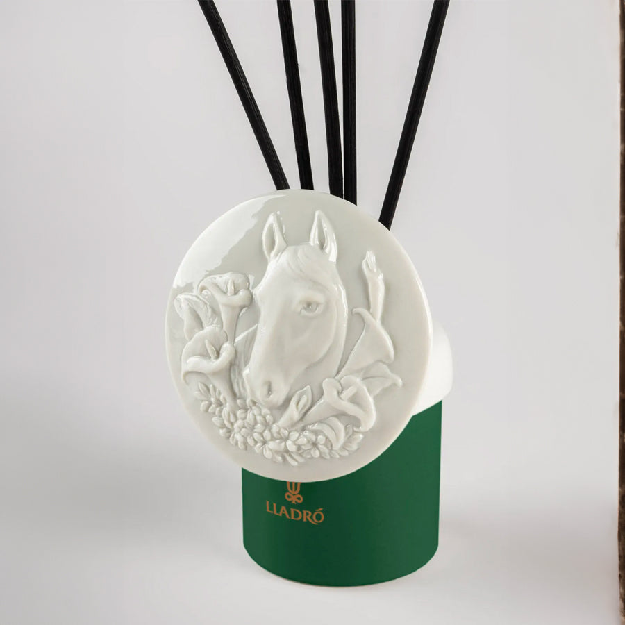 Diffusore per profumo con coperchio in porcellana Cavallo-Giardini di Valencia ZODIACO CINESE Lladrò